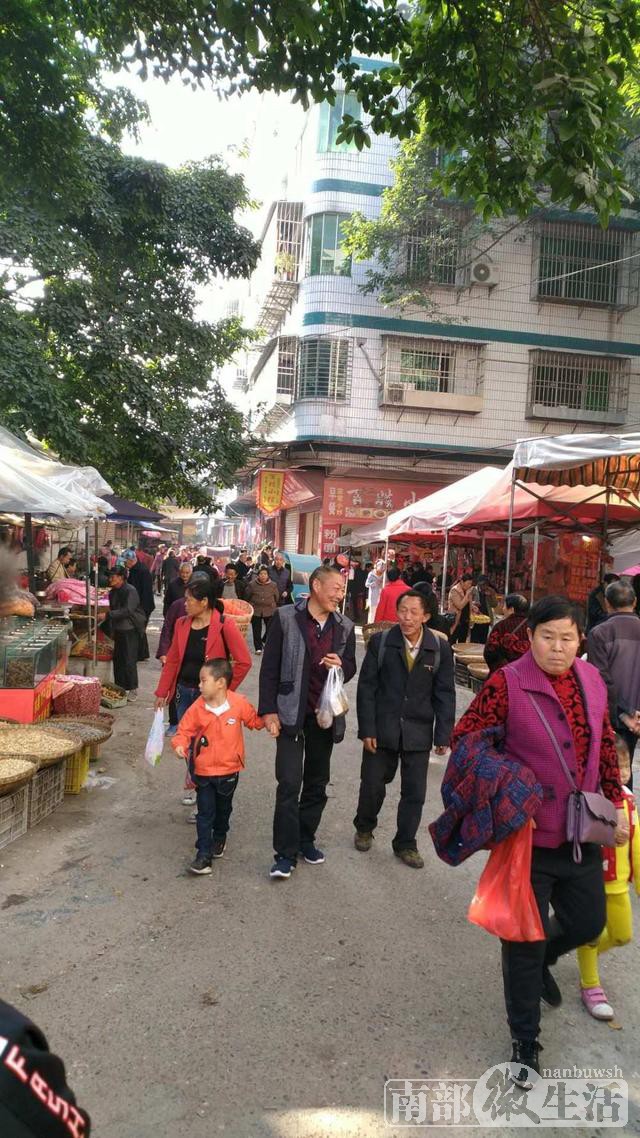 仪陇县城老街，最真实的川北当地居民生活（组图）